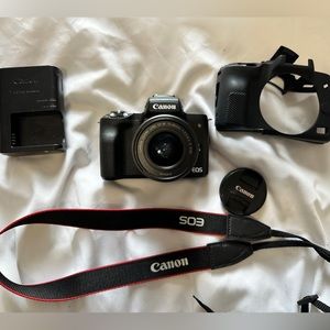 Canon EOS M50